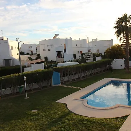 Summertime - Private Jacuzzi And Bikes, 800m Casa de Férias