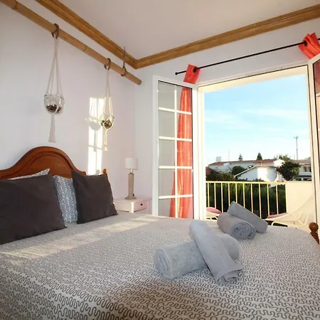 Summertime - Private Jacuzzi And Bikes, 800m Hébergement de vacances