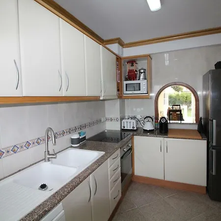 Summertime - Private Jacuzzi And Bikes, 800m Hébergement de vacances Albufeira