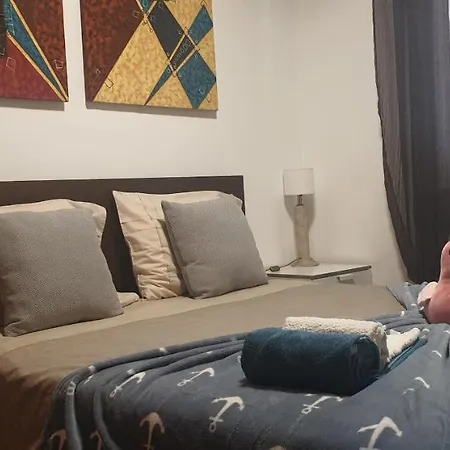 Summertime - Private Jacuzzi And Bikes, 800m *